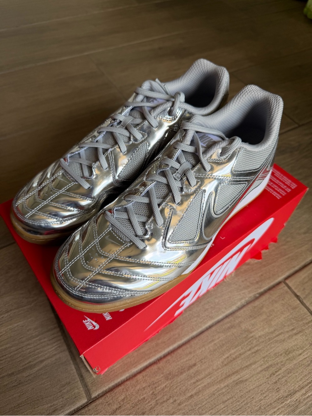 Nike Gato LV8 ( box without lid )